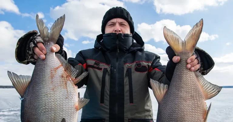 0 featured 2022 08 best fishing gloves for cold weather