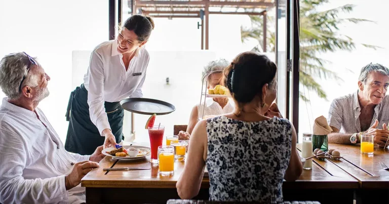 0 featured 2022 08 is food free at all inclusive resorts