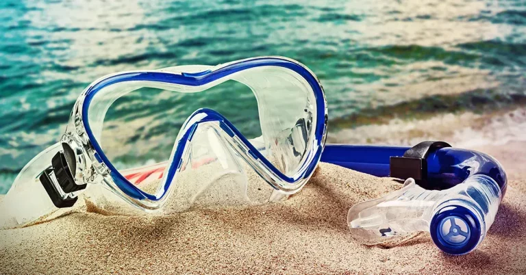 How to clean snorkel gear with mildew